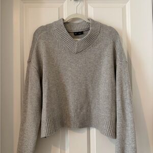 Gap Cashsoft V neck Women's Sweater